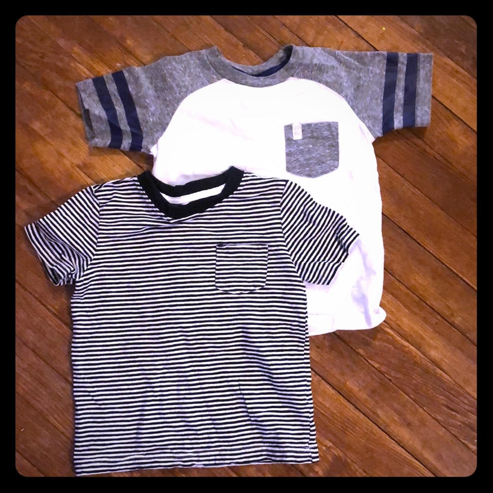 Sz 5T short sleeved shirts - 2 pack